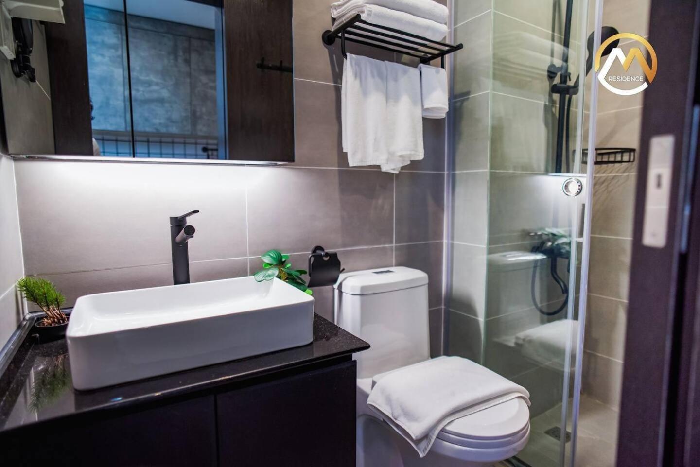 Hotel Serviced Apartments Top One Infinity Pool With View Of 360 Degree Phnompenh Exteriér fotografie