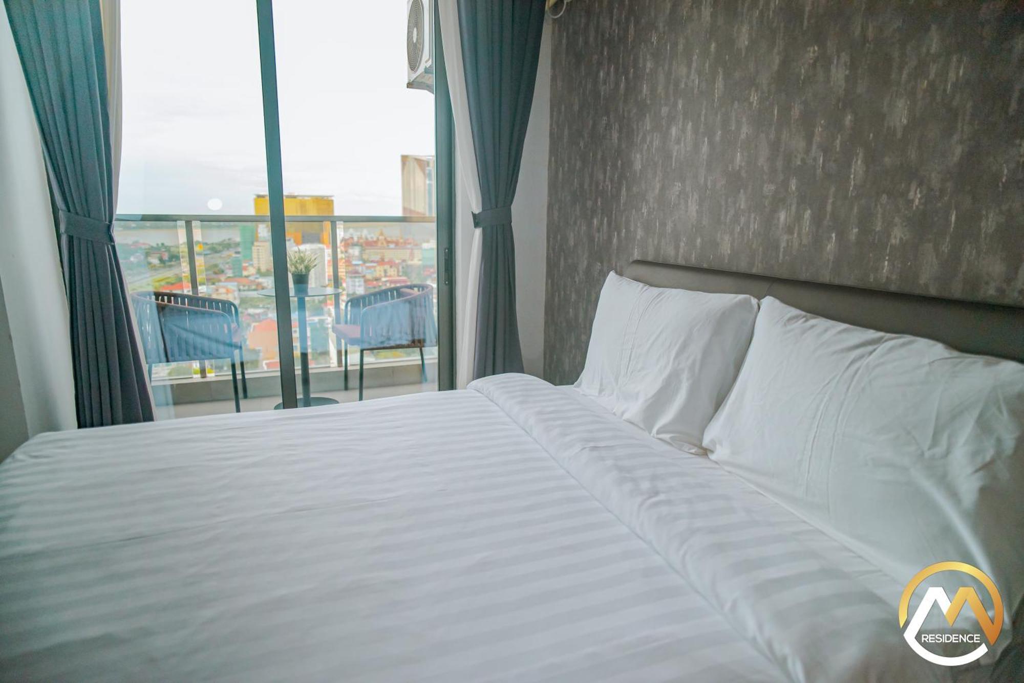 Hotel Serviced Apartments Top One Infinity Pool With View Of 360 Degree Phnompenh Exteriér fotografie